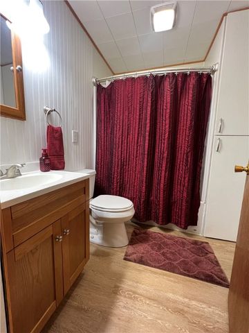 604 SW 9th St, Premont, TX 78375