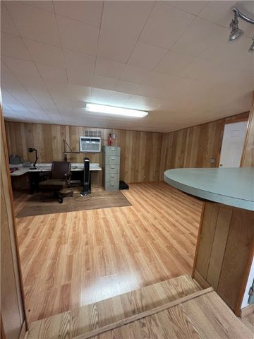 604 SW 9th St, Premont, TX 78375