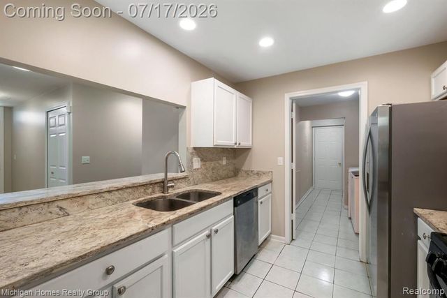 14540 Holborn Drive, Sterling Heights, MI 48313