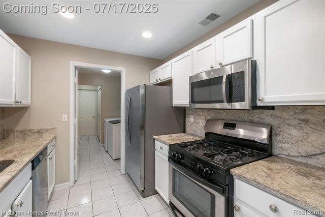 14540 Holborn Drive, Sterling Heights, MI 48313