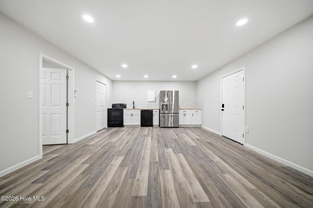 4615 Masonboro Loop Road, Wilmington, NC 28409