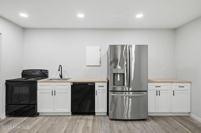 4615 Masonboro Loop Road, Wilmington, NC 28409