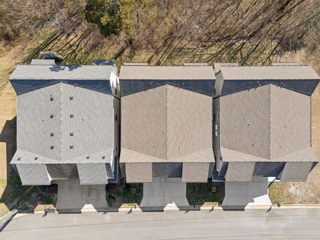 2107 Chadwell Retreat Dr, Madison, TN 37115