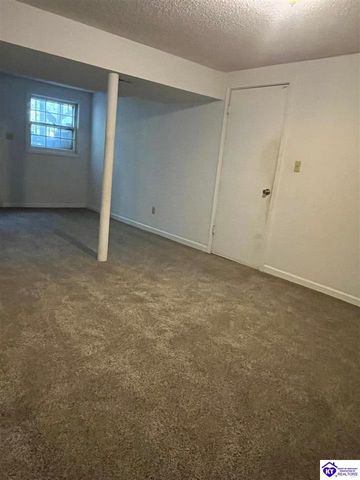 9203 Lakeridge Drive, Louisville, KY 40272