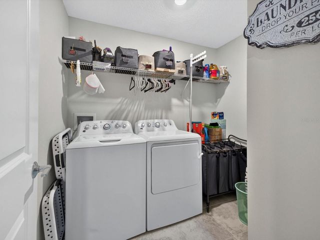 8975 FLUFFY LIE COURT, Davenport, FL 33896