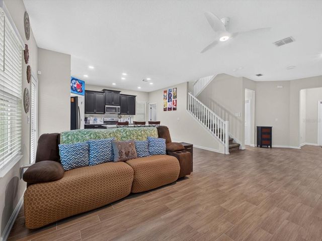 8975 FLUFFY LIE COURT, Davenport, FL 33896
