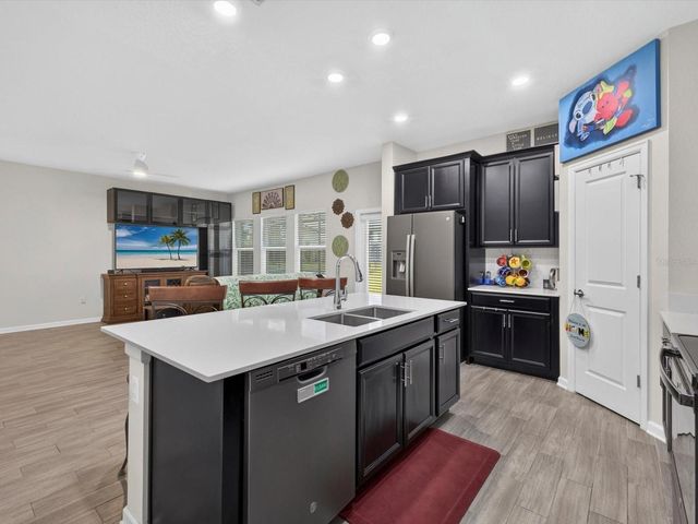 8975 FLUFFY LIE COURT, Davenport, FL 33896