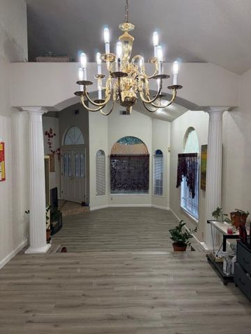 6346 N 25th St, Sacramento, CA 95822