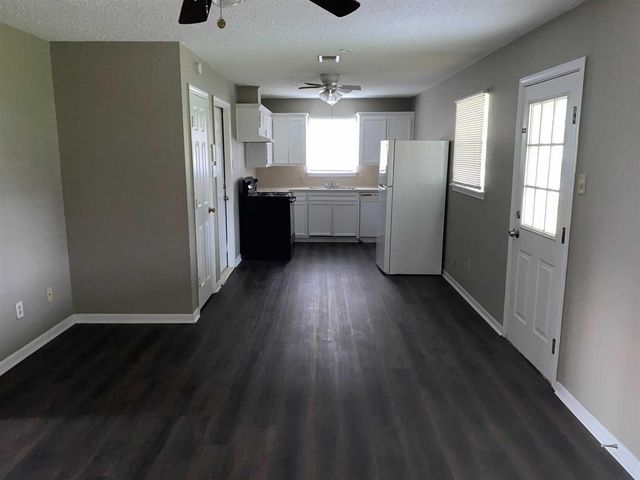 9305 Gardner Street, Beaumont, TX 77707