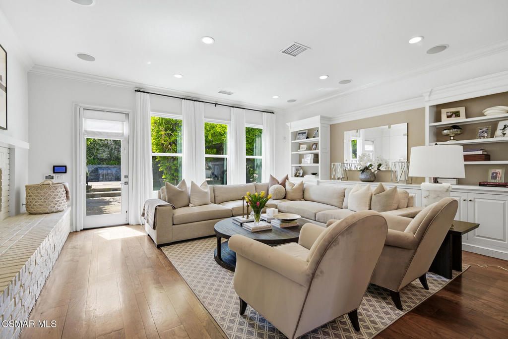 Image 13 of property listing at 4169 Prado De La Puma, Calabasas, CA 91302