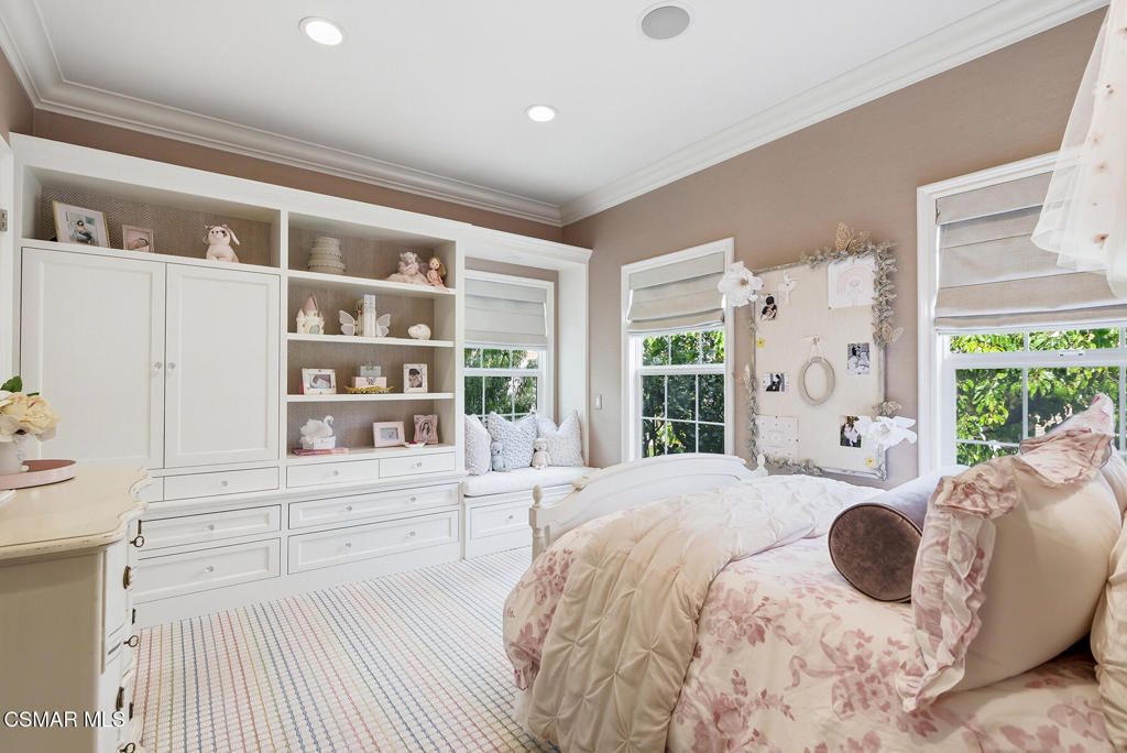 Image 21 of property listing at 4169 Prado De La Puma, Calabasas, CA 91302