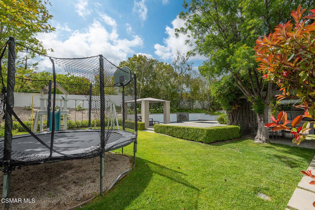 Image 31 of property listing at 4169 Prado De La Puma, Calabasas, CA 91302