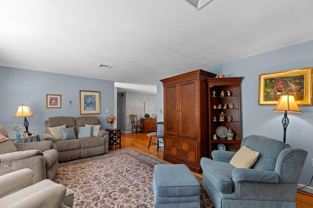 45 Sierra Way, West Yarmouth, MA 02673