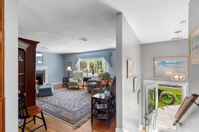 45 Sierra Way, West Yarmouth, MA 02673