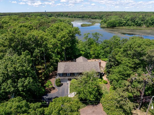 45 Sierra Way, West Yarmouth, MA 02673