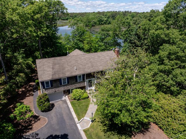 45 Sierra Way, West Yarmouth, MA 02673