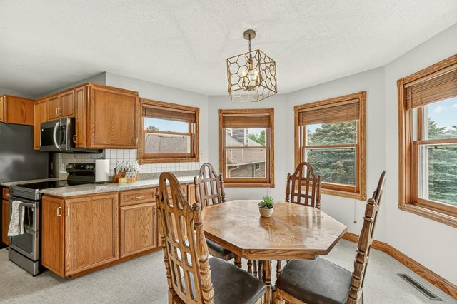 1851 22nd Avenue NE, Rochester, MN 55906