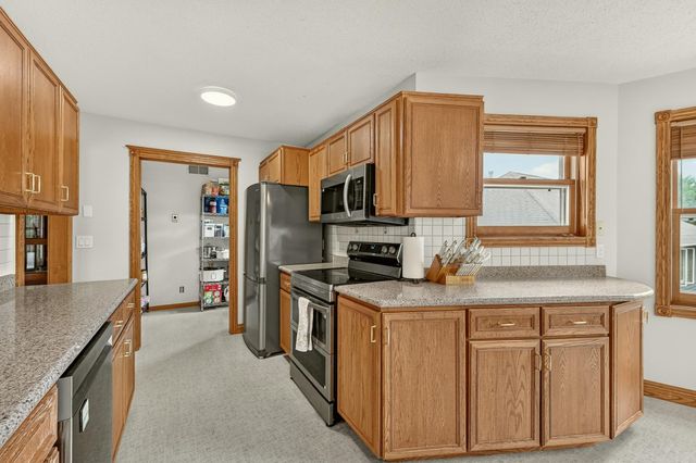 1851 22nd Avenue NE, Rochester, MN 55906