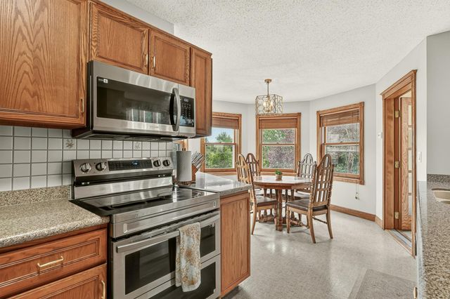 1851 22nd Avenue NE, Rochester, MN 55906