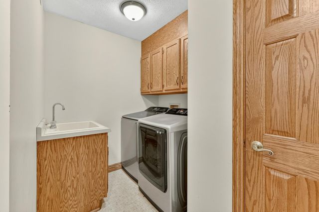 1851 22nd Avenue NE, Rochester, MN 55906