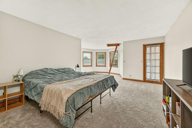 1851 22nd Avenue NE, Rochester, MN 55906
