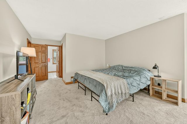 1851 22nd Avenue NE, Rochester, MN 55906