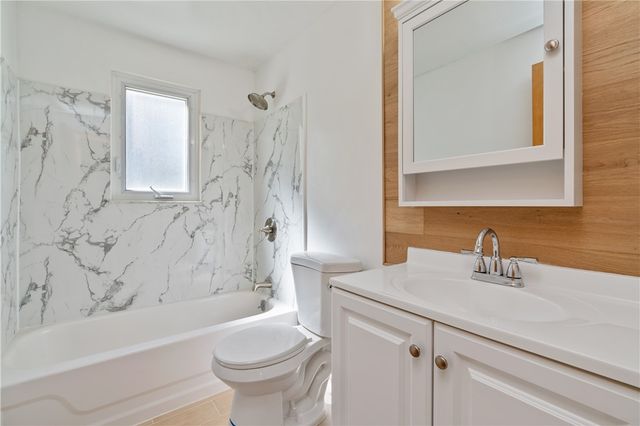 135 Koegler Ave, Brentwood, PA 15227