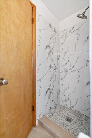 135 Koegler Ave, Brentwood, PA 15227