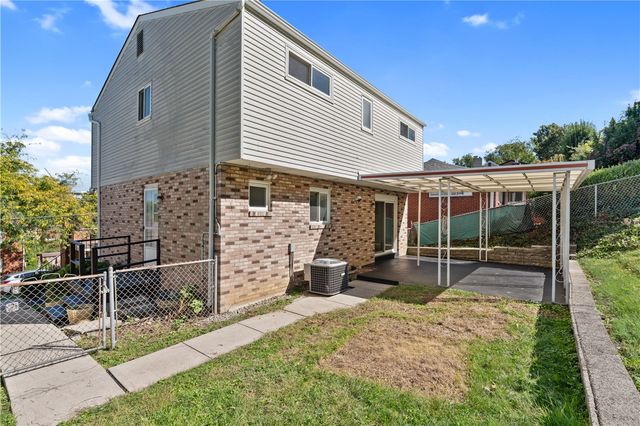 135 Koegler Ave, Brentwood, PA 15227