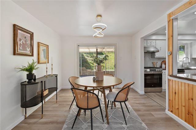 135 Koegler Ave, Brentwood, PA 15227