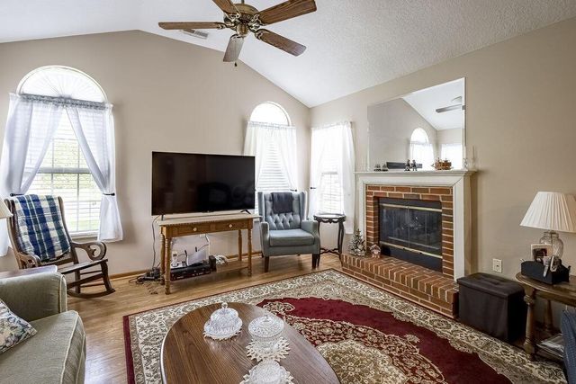 6 Woodberry Drive, Mount Vernon, OH 43050