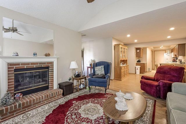 6 Woodberry Drive, Mount Vernon, OH 43050