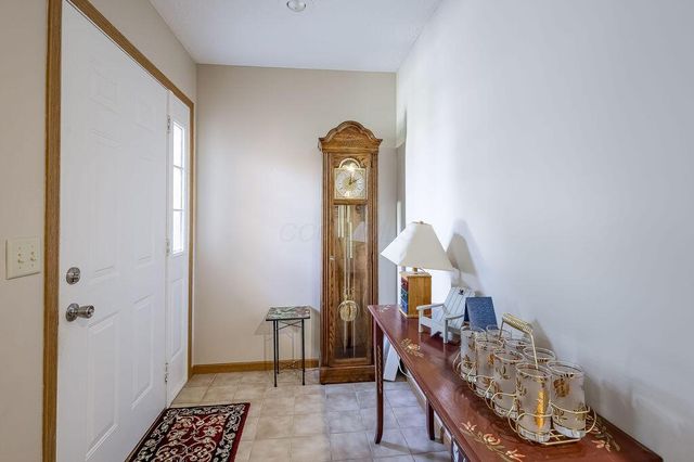 6 Woodberry Drive, Mount Vernon, OH 43050