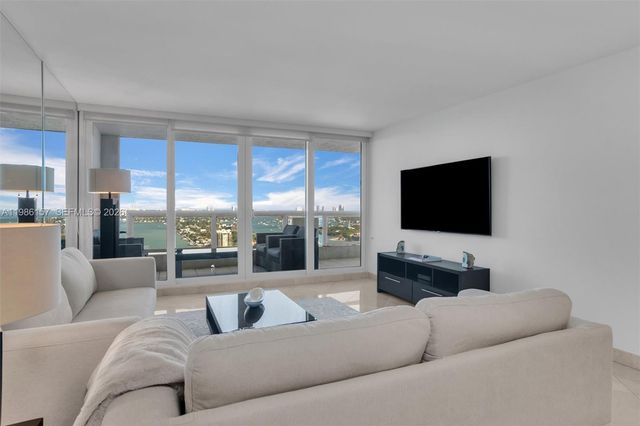 1717 N Bayshore Dr A-3332, Miami, FL 33132