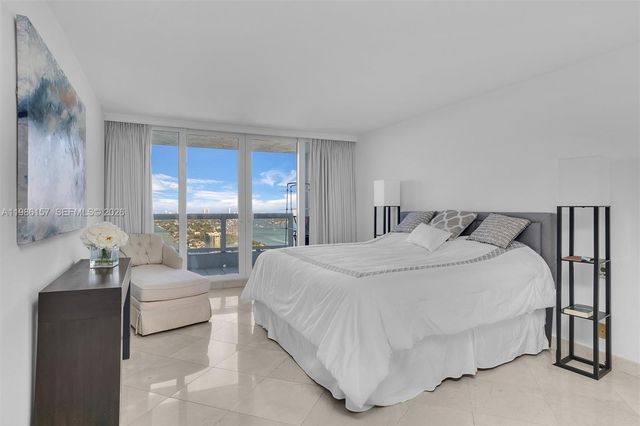 1717 N Bayshore Dr A-3332, Miami, FL 33132