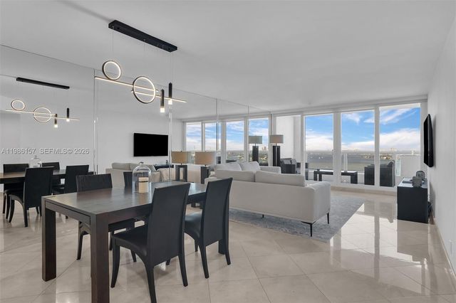 1717 N Bayshore Dr A-3332, Miami, FL 33132