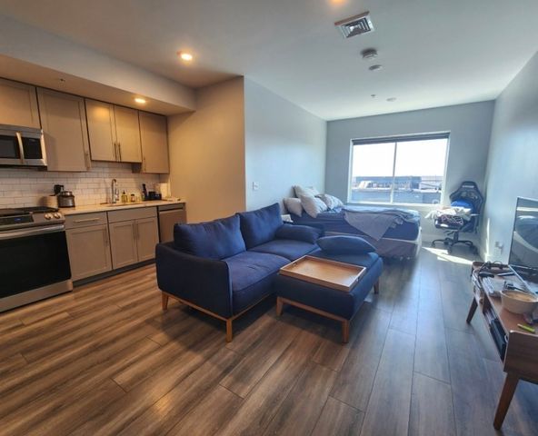 55 West 5th St 503, Boston, MA 02127