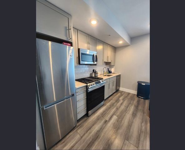 55 West 5th St 503, Boston, MA 02127