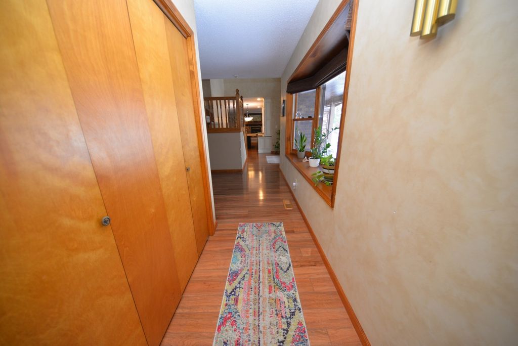 Image 43 of property listing at 833 N 27th Street, Mt Vernon, IL 62864