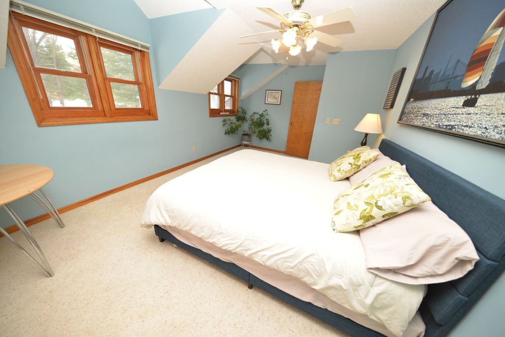 Image 50 of property listing at 833 N 27th Street, Mt Vernon, IL 62864