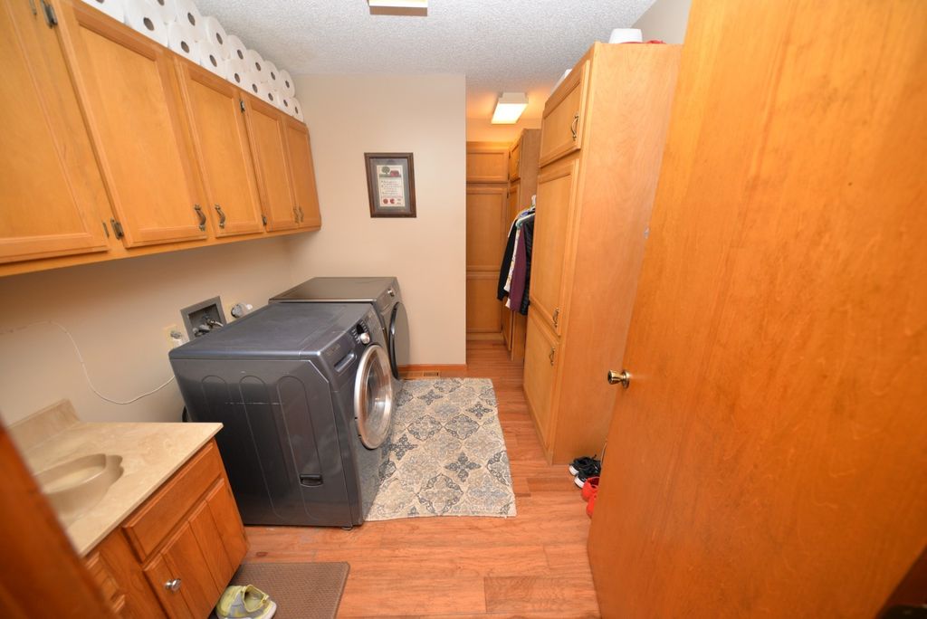 Image 59 of property listing at 833 N 27th Street, Mt Vernon, IL 62864