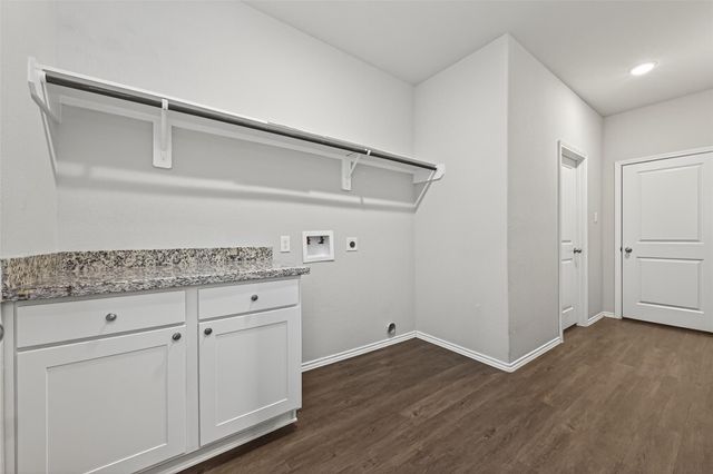 15195 Conroe Heights Lane, Willis, TX 77318