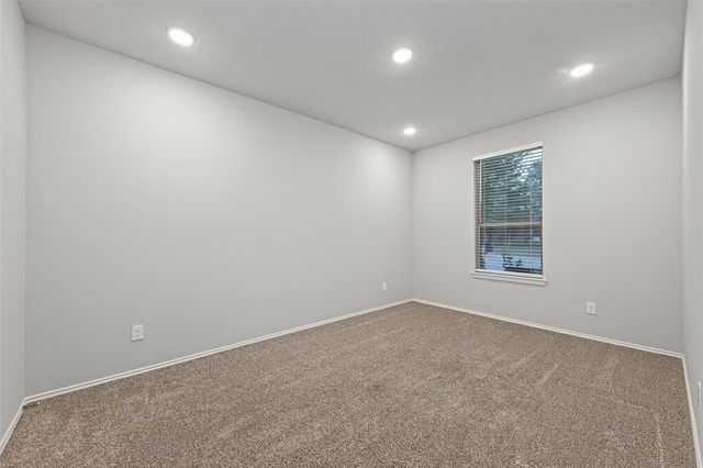 15195 Conroe Heights Lane, Willis, TX 77318