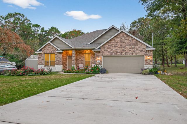 15195 Conroe Heights Lane, Willis, TX 77318