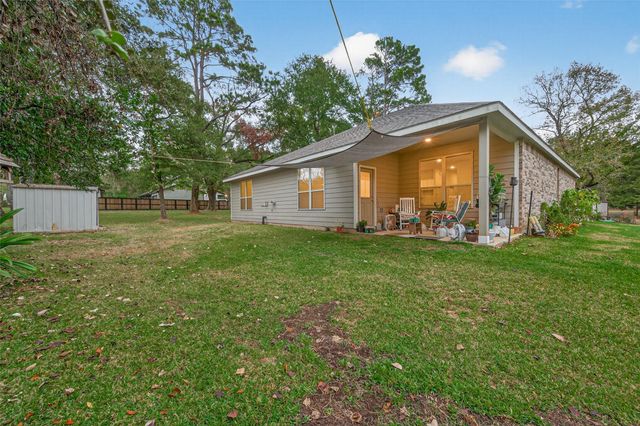 15195 Conroe Heights Lane, Willis, TX 77318