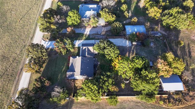 1364 Winn Road, Bowie, TX 76230