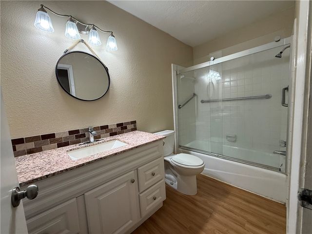 1008 Diomede Dr, Portland, TX 78374