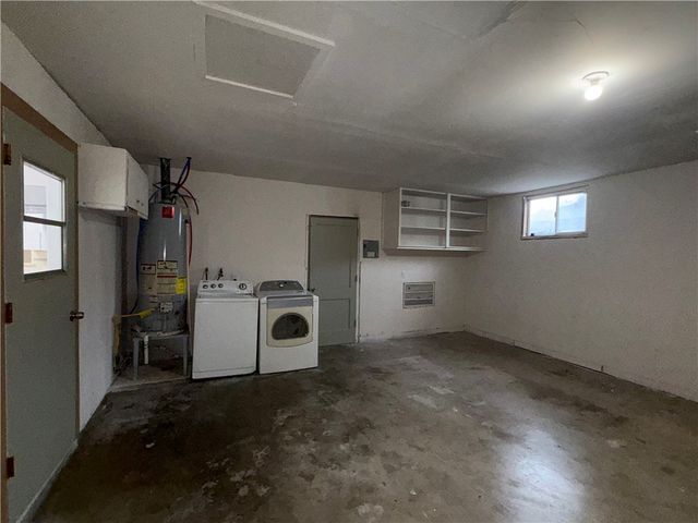 1008 Diomede Dr, Portland, TX 78374