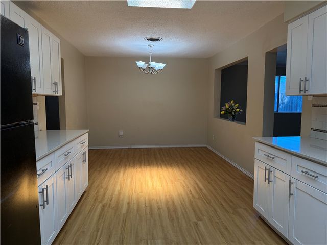 1008 Diomede Dr, Portland, TX 78374