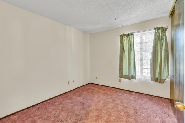 6947 Wolfgram Way, Sacramento, CA 95828